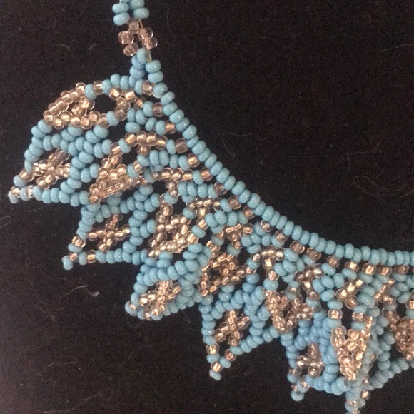 “TURQUOISE AND SILVER” Vintage Beaded Delicate Necklace. - Picture 2 of 8